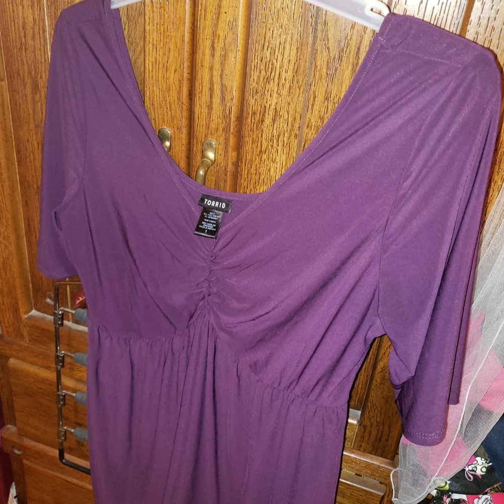 Torrid Sexy  purple Top size 1 but fits a size 2